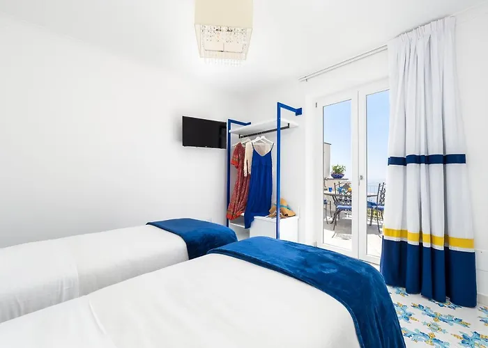 Blue Waves - De Vivo Realty شقة *