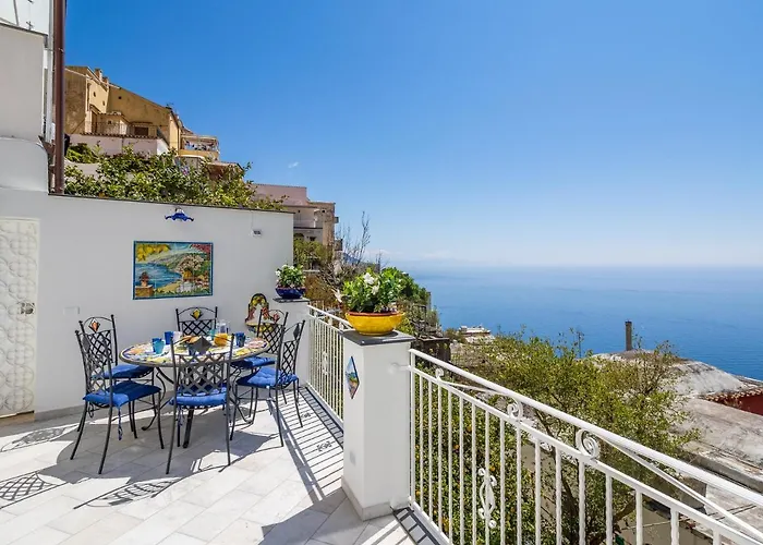 Blue Waves - De Vivo Realty بوسيتانو