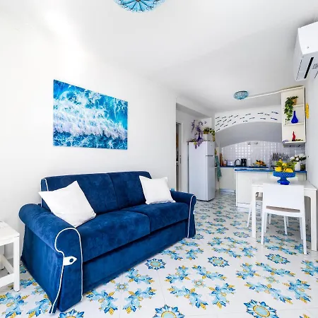 Apartment De Vivo Realty - Blue Waves *