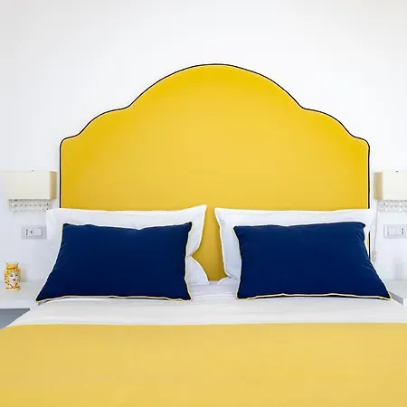 De Vivo Realty - Blue Waves Positano Apartment Positano