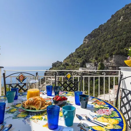 De Vivo Realty - Blue Waves Positano