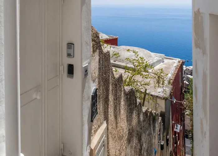 Apartment Blue Waves - De Vivo Realty *