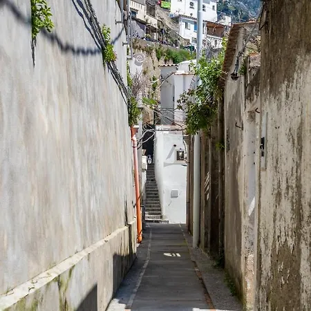 Blue Waves - De Vivo Realty דירה *